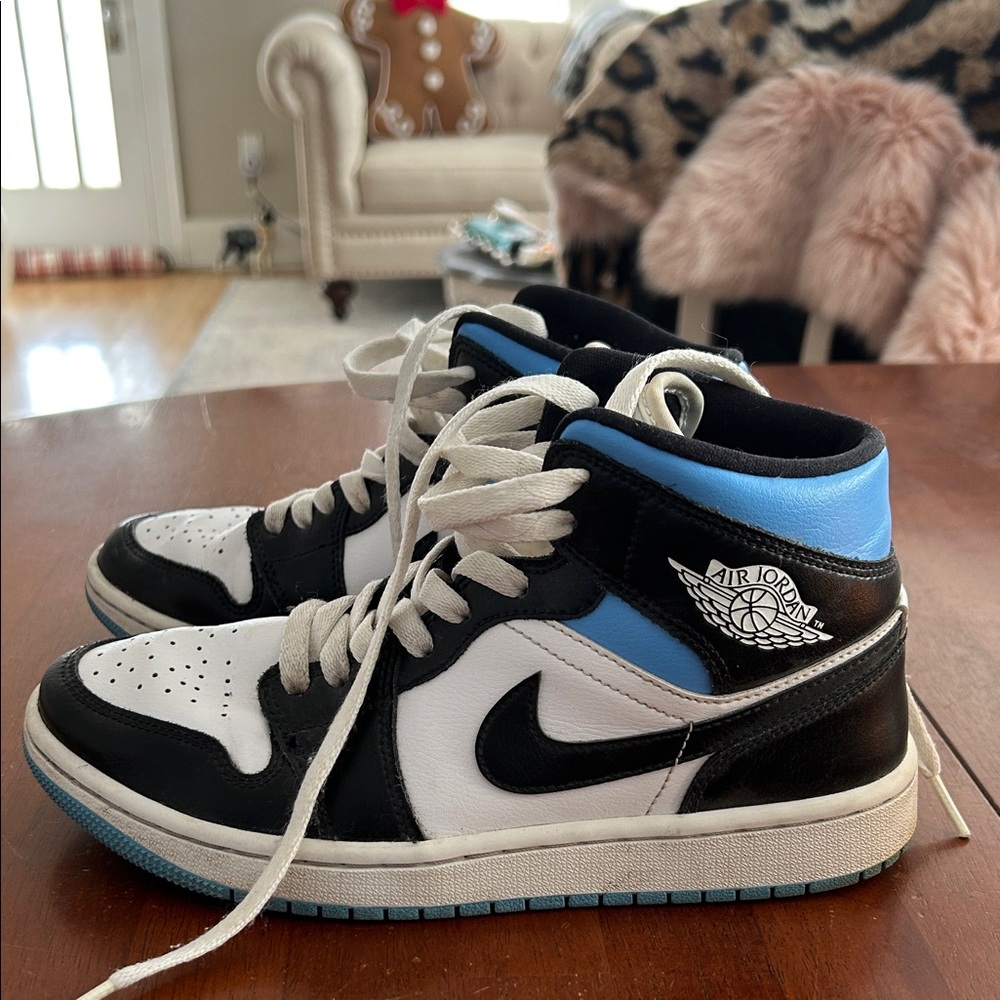 Preowned nike air jordans womens 7.5